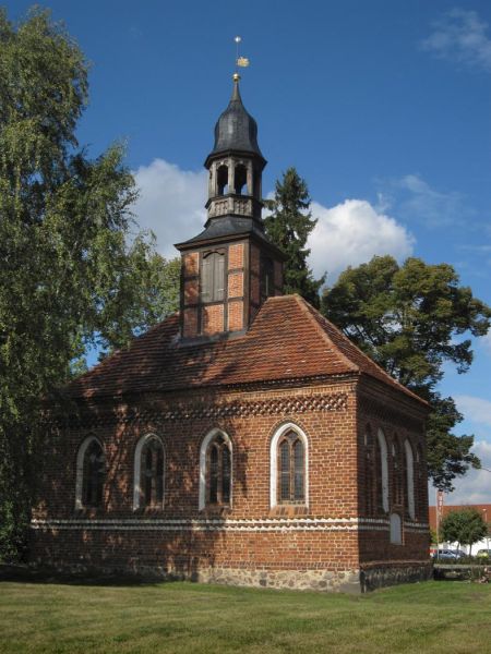 File:Neubrandenburg Georgskapelle.jpg